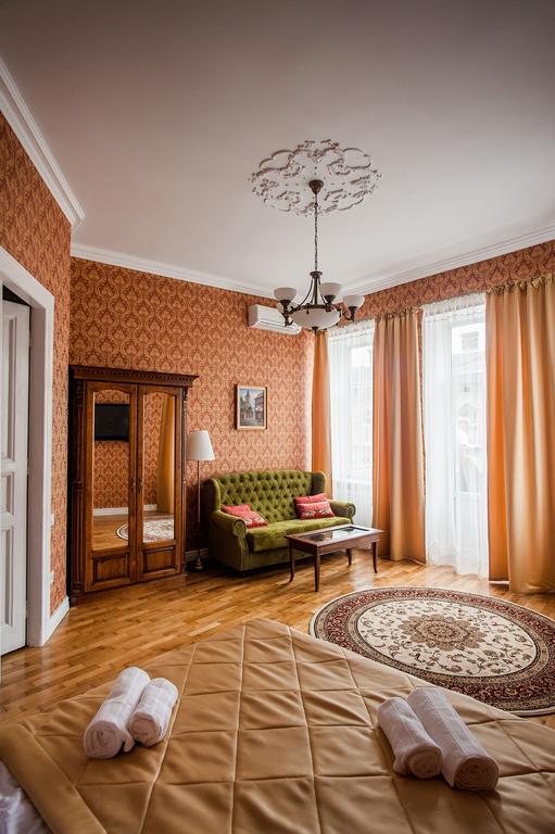 Cozy Apartment 39/34 Leopoli Esterno foto